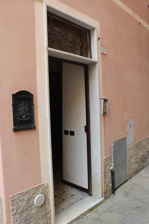 A Due Passi Dal Mare Hotel Moneglia Kültér fotó